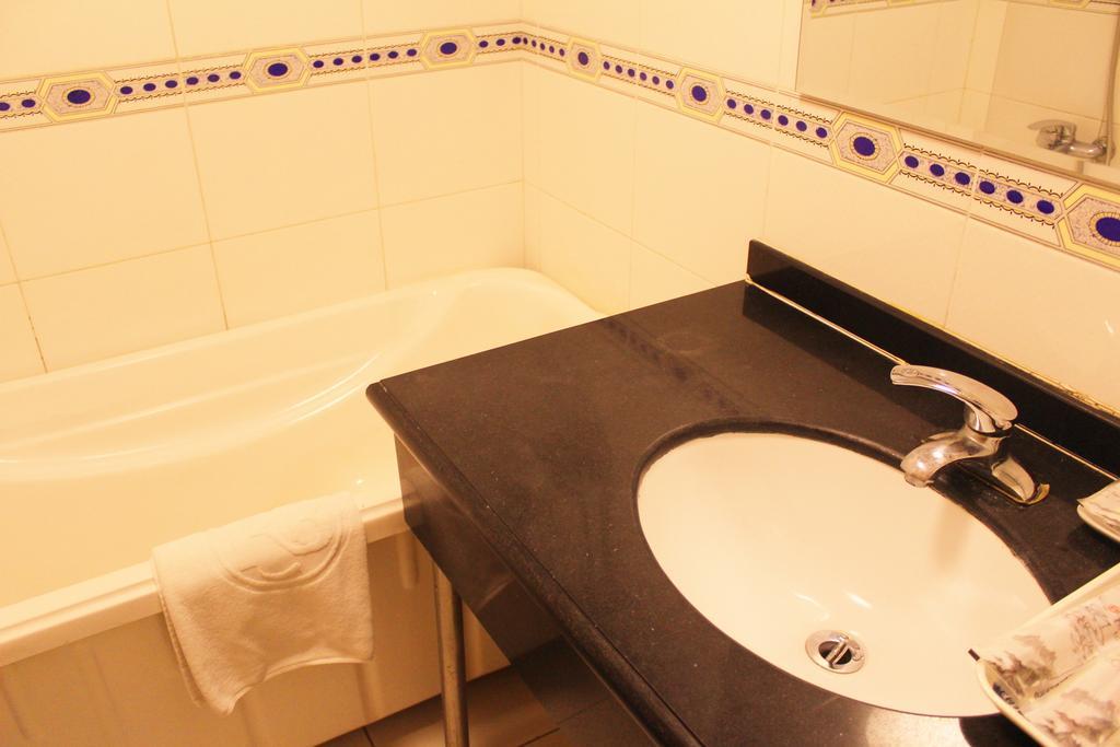 Rongbao Hotel Пекин Екстериор снимка