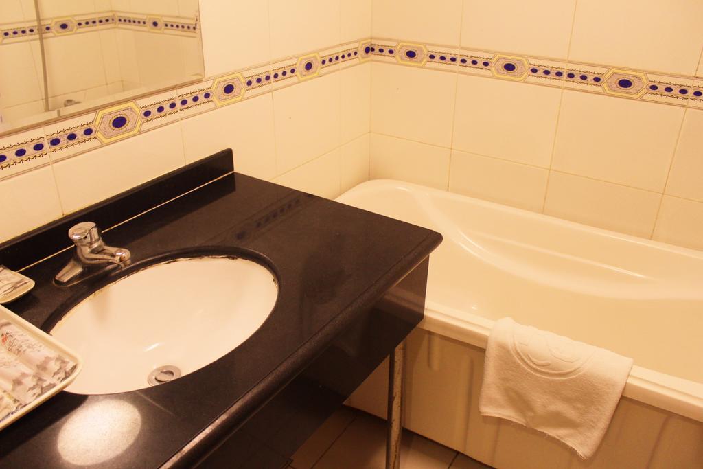 Rongbao Hotel Пекин Екстериор снимка