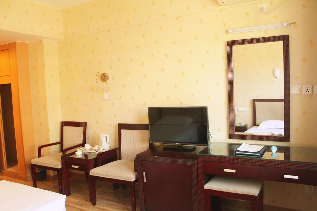 Rongbao Hotel Пекин Екстериор снимка